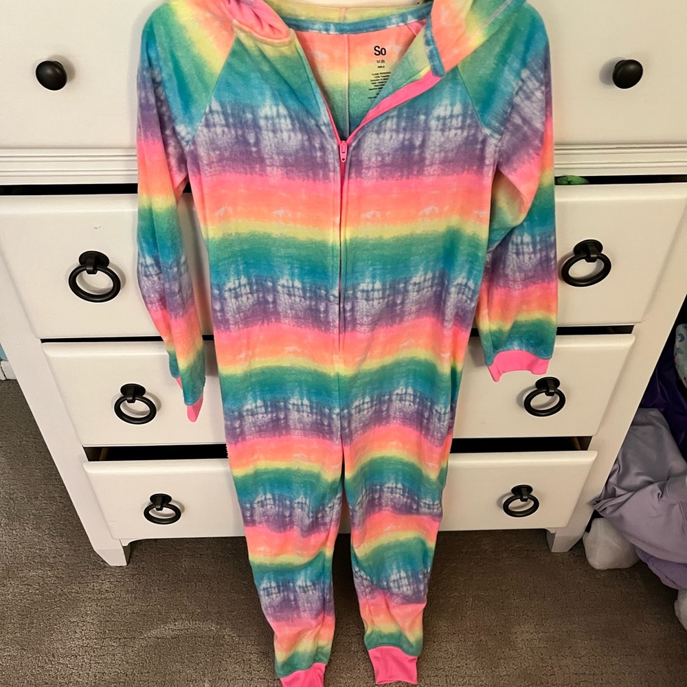 Size 8 tie/dyed pajamas!